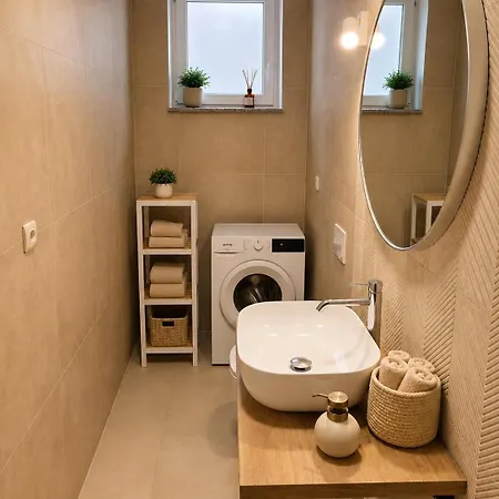 شقة Tiano Riviera أوباتيا